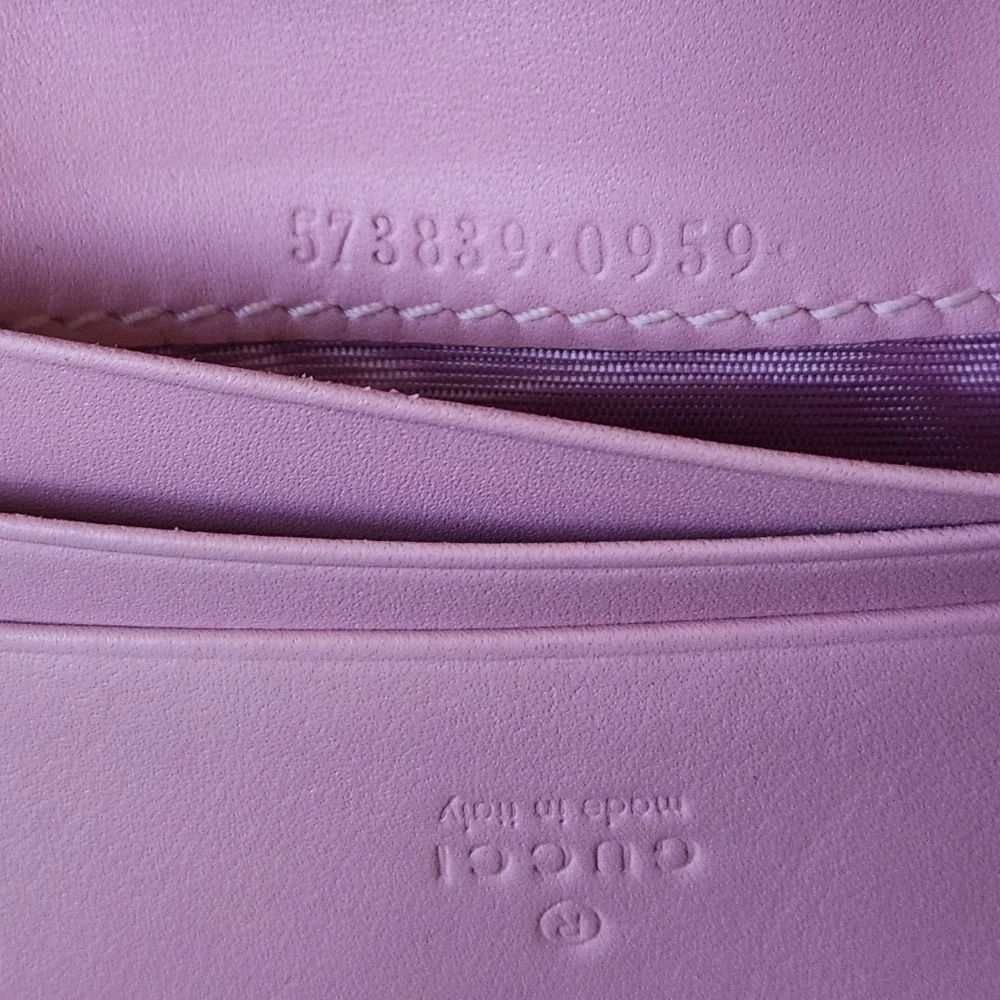 Gucci Beige GG Canvas Wallet with Red & Green Strawberry Print - Picture 7 of 13